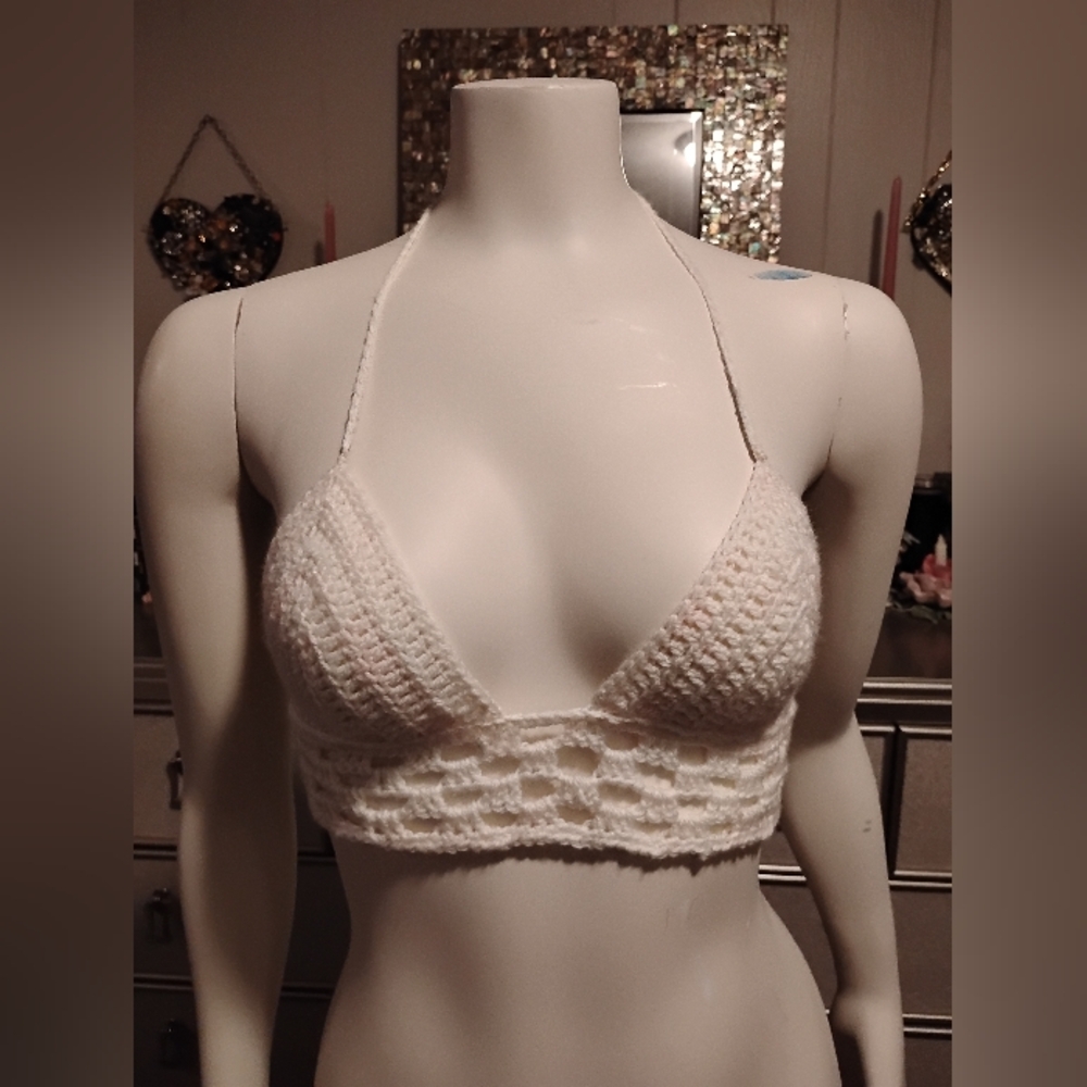 Chic White Crochet Bandeau